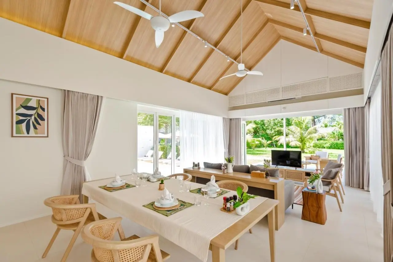 Restauracja i jedzenie w hotelu Twin Lotus Resort & Spa Koh Lanta