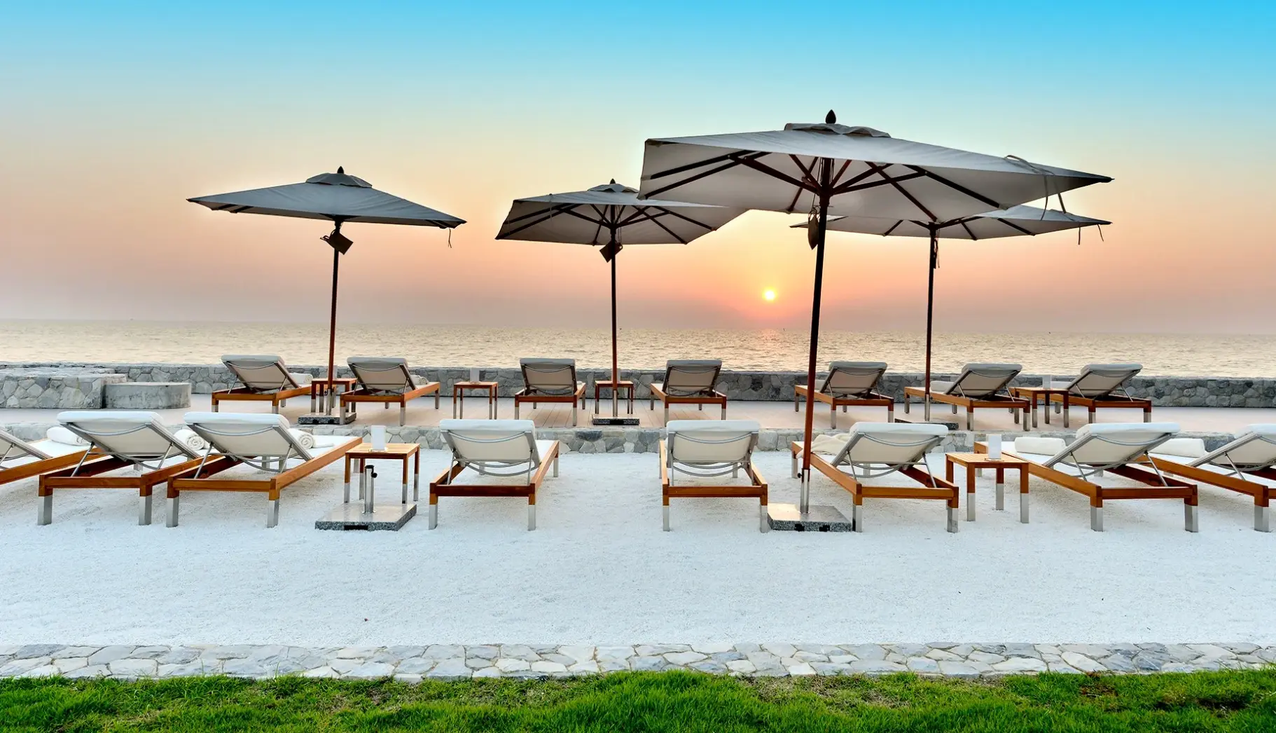 Plaża przy hotelu Veranda Resort Pattaya Na Jomtien MGallery