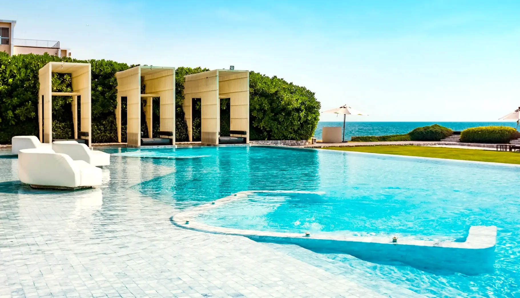 Basen w hotelu Veranda Resort Pattaya Na Jomtien MGallery