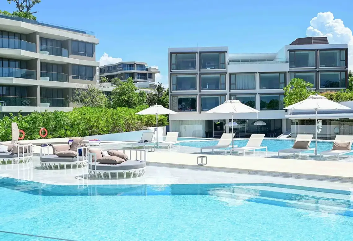 Basen w hotelu Verso Hua Hin