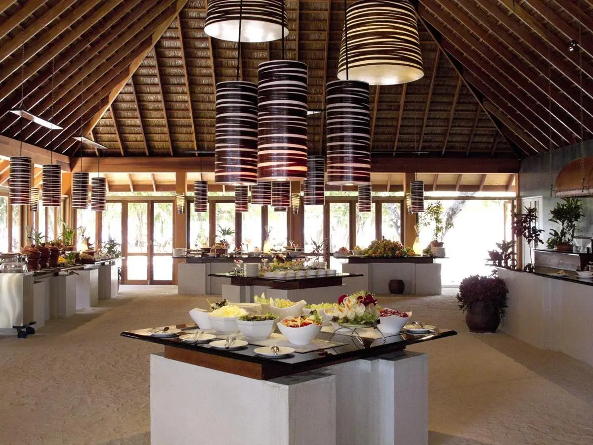 Vilamendhoo Island Resort & Spa — VILAMENDHOO ISLAND RESORT & SPA