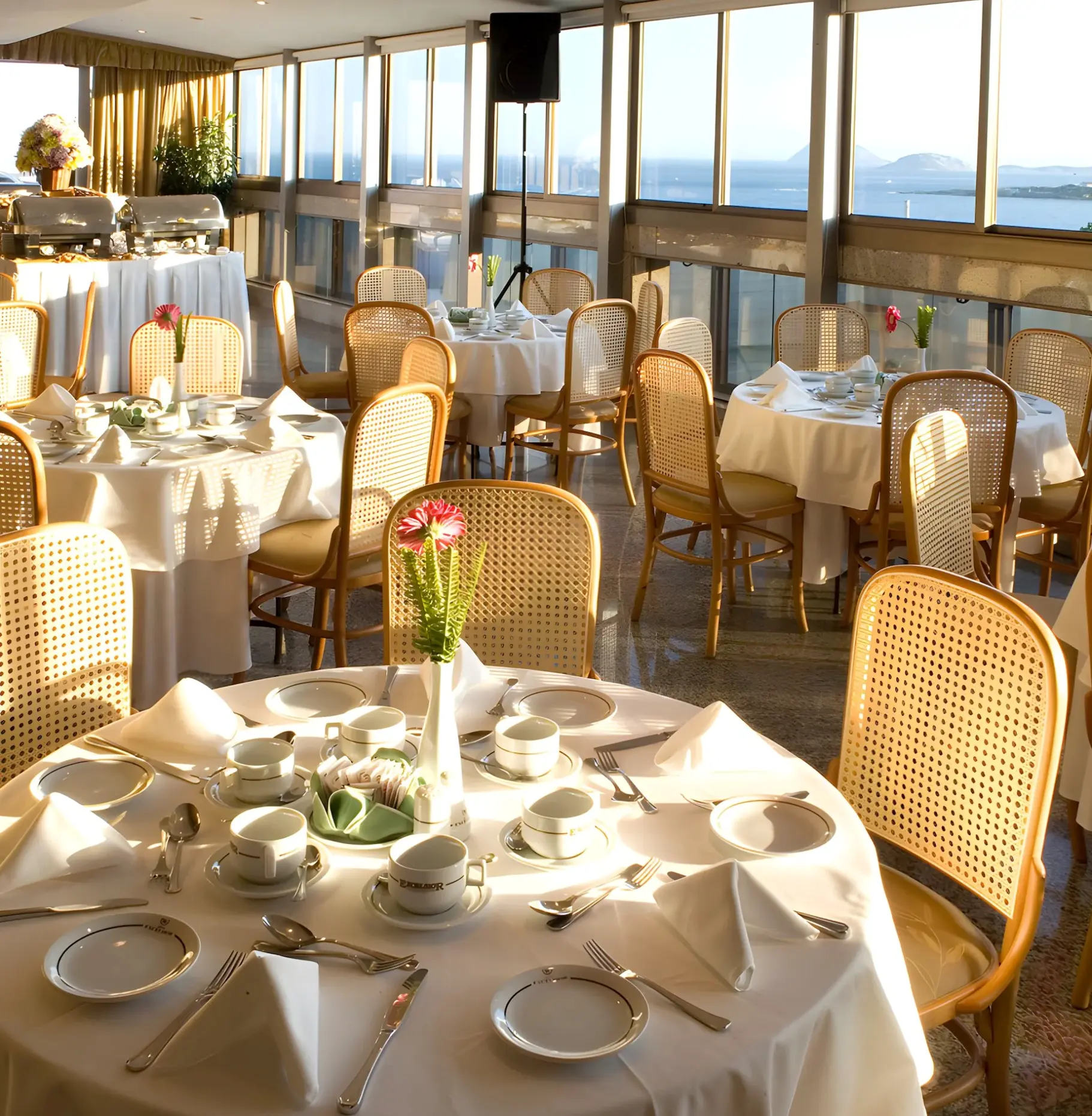 Restauracja i jedzenie w hotelu Windsor Excelsior Copacabana