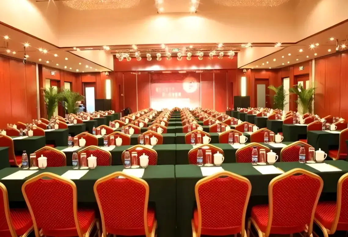 Restauracja i jedzenie w hotelu Xizhao Temple Hotel
