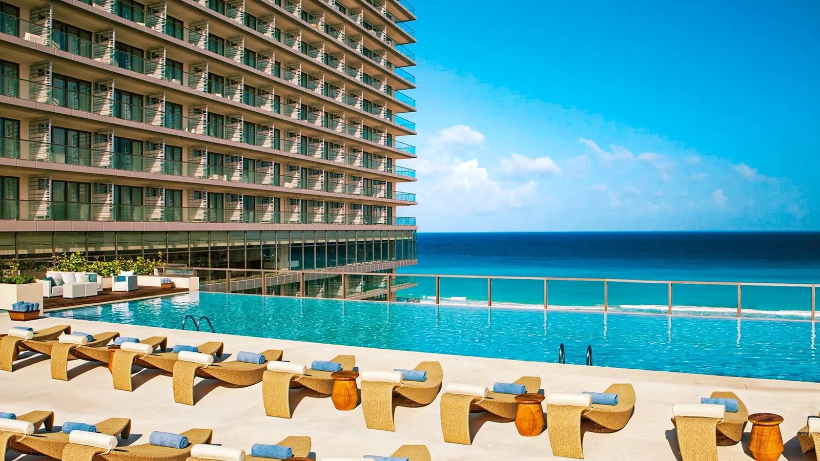 Hotel Secrets The Vine Cancun