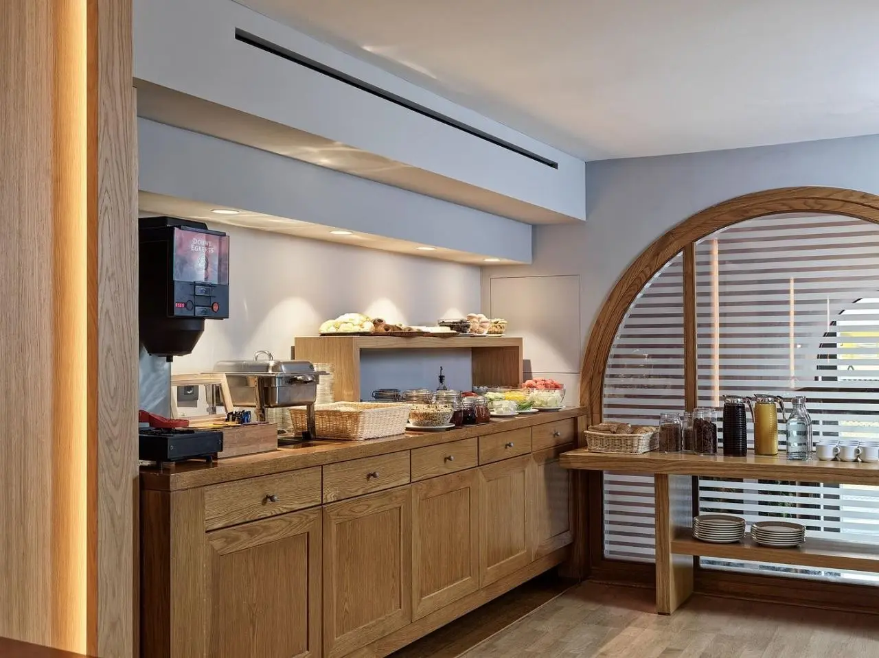 Restauracja i jedzenie w hotelu Achilleas Hotel