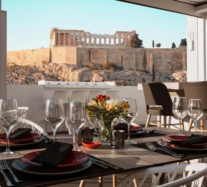 Restauracja i jedzenie w hotelu Acropolis Select