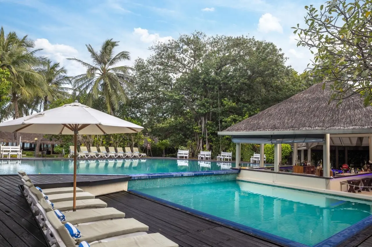 Adaaran Select Meedhupparu — ADAARAN SELECT HUDHURANFUSHI