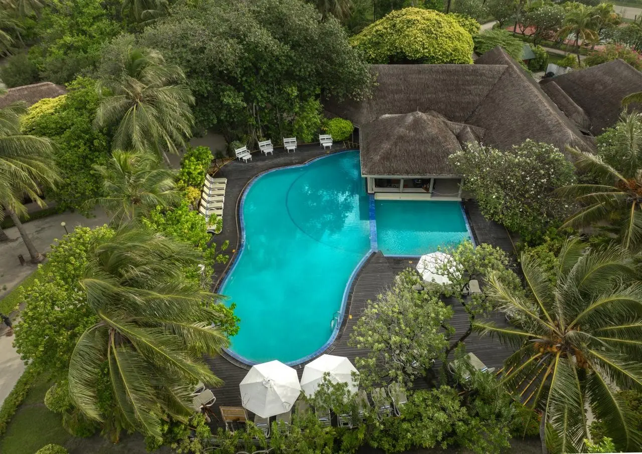 Adaaran Select Meedhupparu — ADAARAN SELECT HUDHURANFUSHI