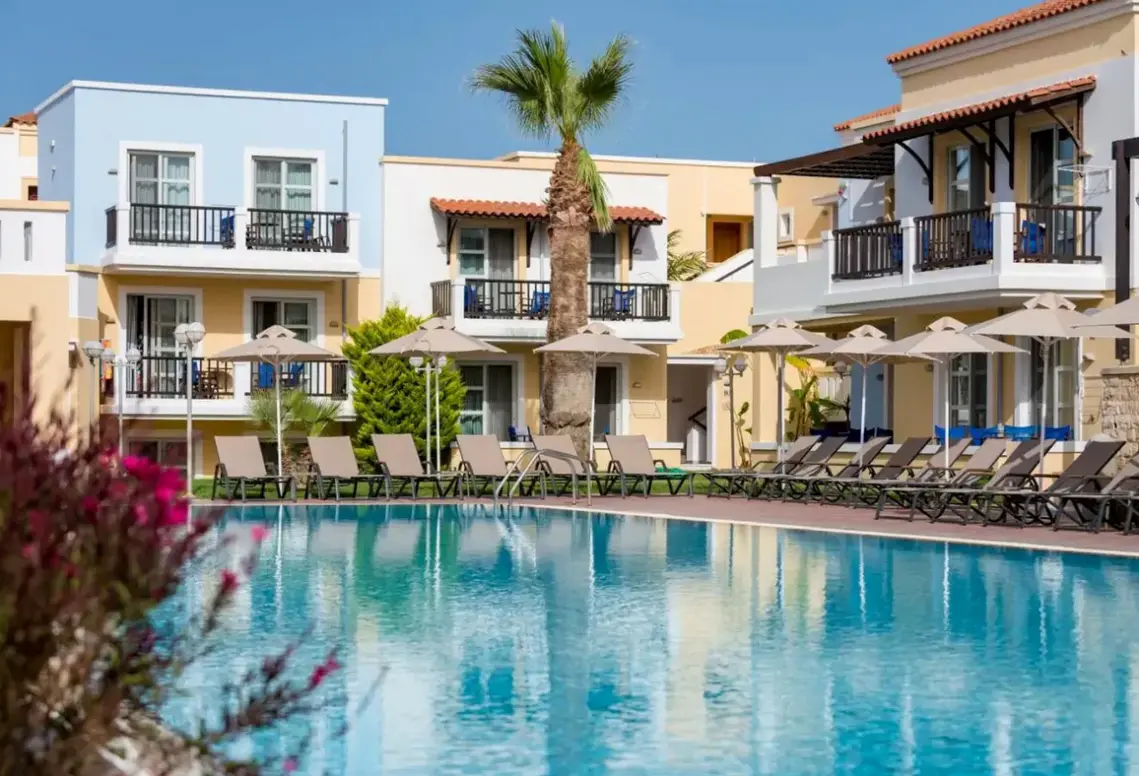 Basen w hotelu Aegean Houses