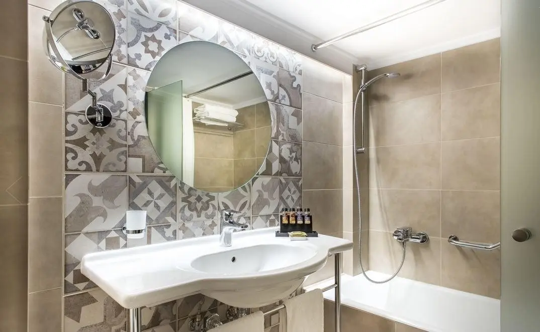 Airotel Alexandros Hotel Athens — AIROTEL ALEXANDROS HOTEL ATHENS