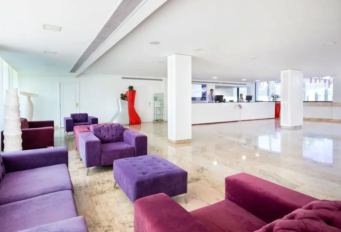 Lobby hotelu Alexandre Hotel La Siesta