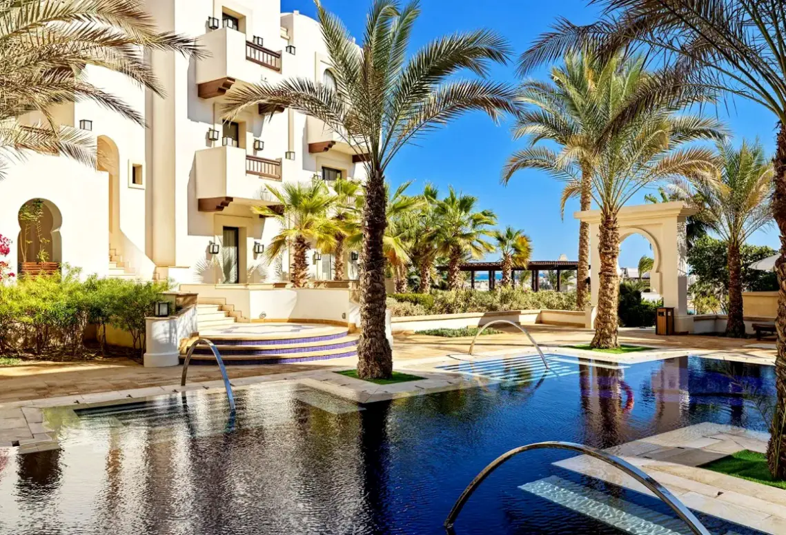Basen w hotelu Ancient Sands