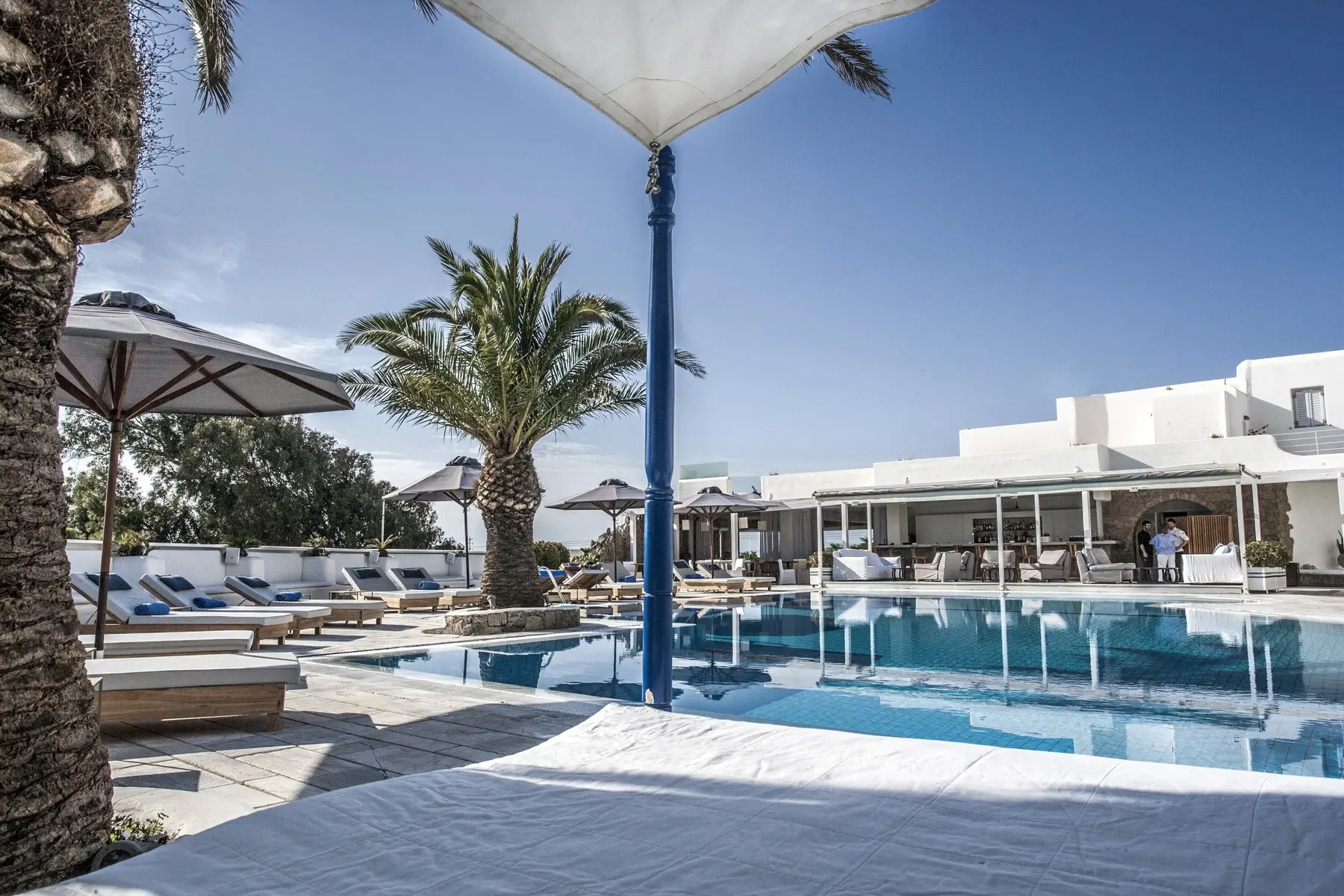 Basen w hotelu Andronikos Hotel