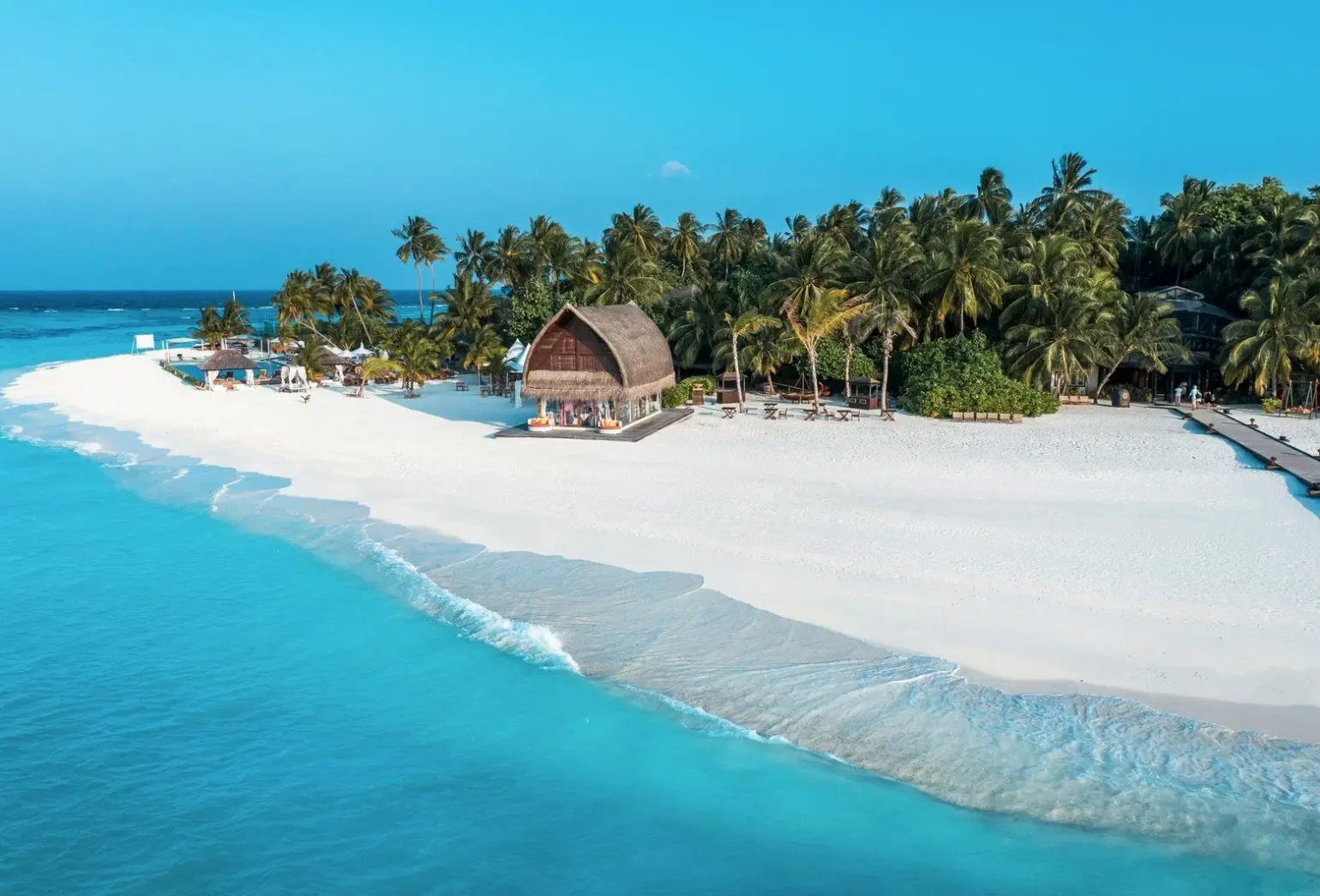 Plaża przy hotelu Angsana Velavaru