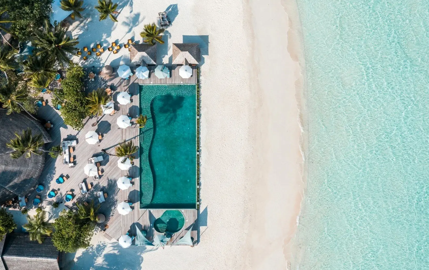 Basen w hotelu Angsana Velavaru