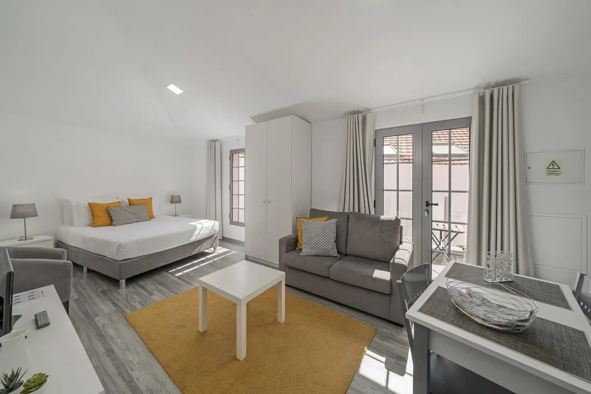 Apartamentos Funchal — APARTAMENTOS FUNCHAL