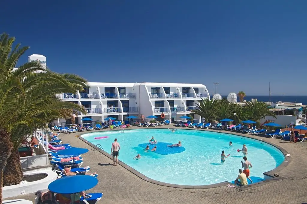 Aparthotel Los Hibiscos — LOS HIBISCOS