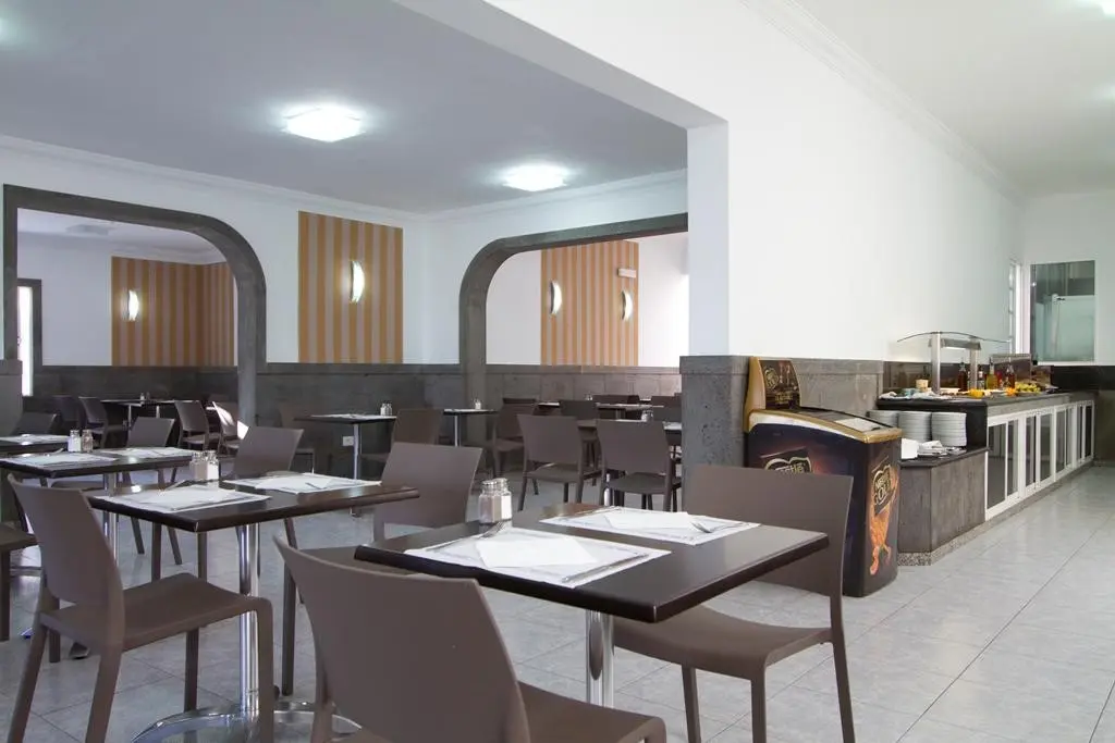 Aparthotel Los Hibiscos — LOS HIBISCOS