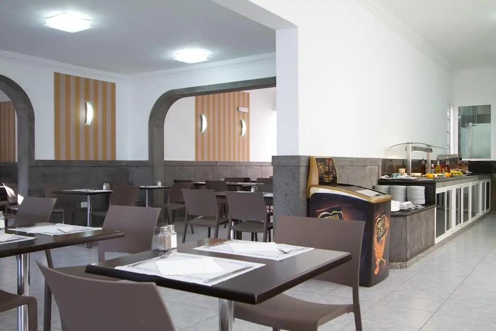 Aparthotel Los Hibiscos — LOS HIBISCOS