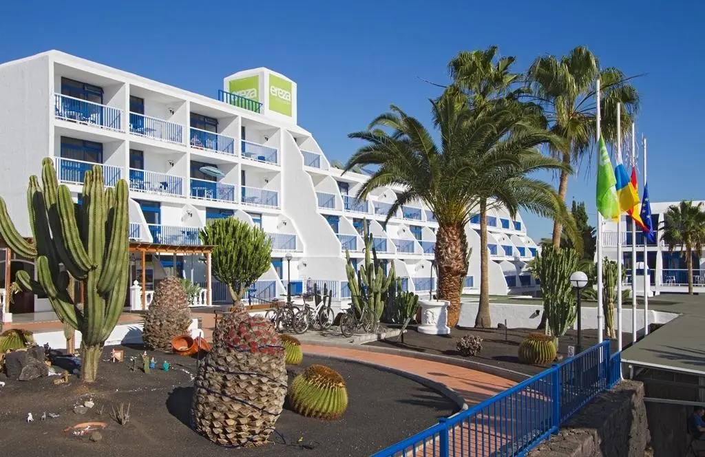 Aparthotel Los Hibiscos — LOS HIBISCOS