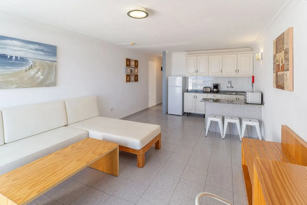 Aparthotel Los Hibiscos — LOS HIBISCOS