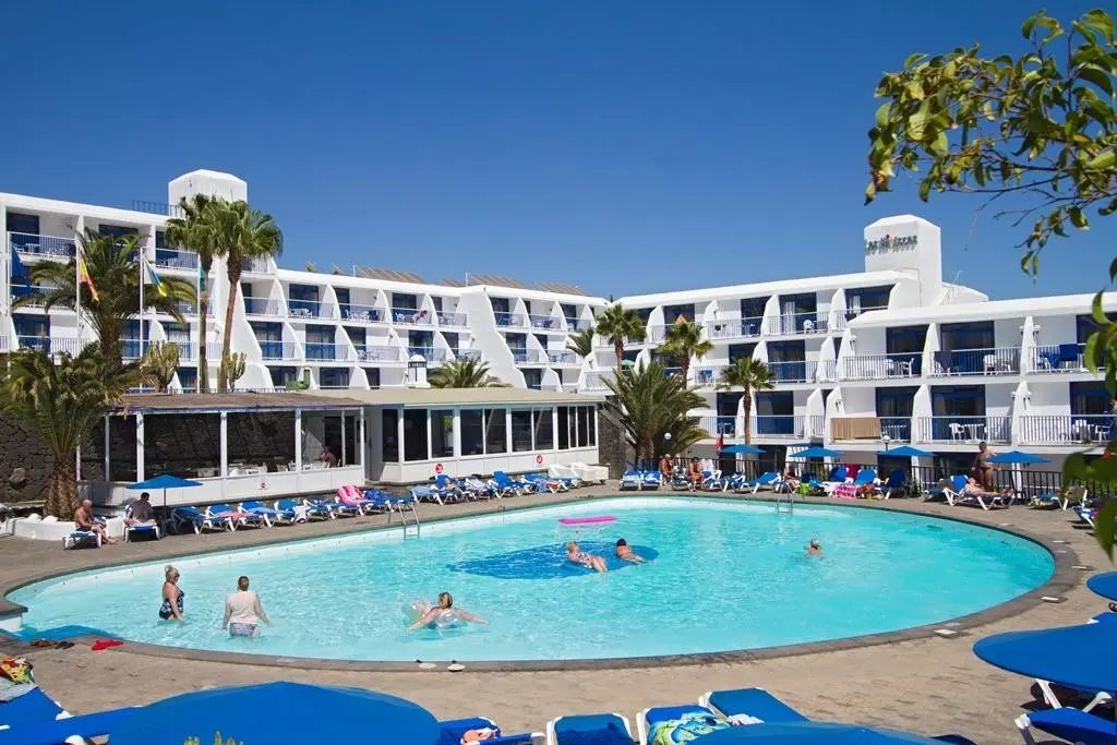 Aparthotel Los Hibiscos — LOS HIBISCOS