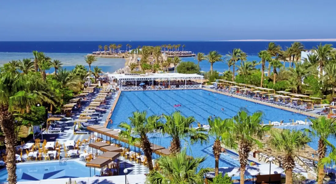 Basen w hotelu Arabia Azur Resort