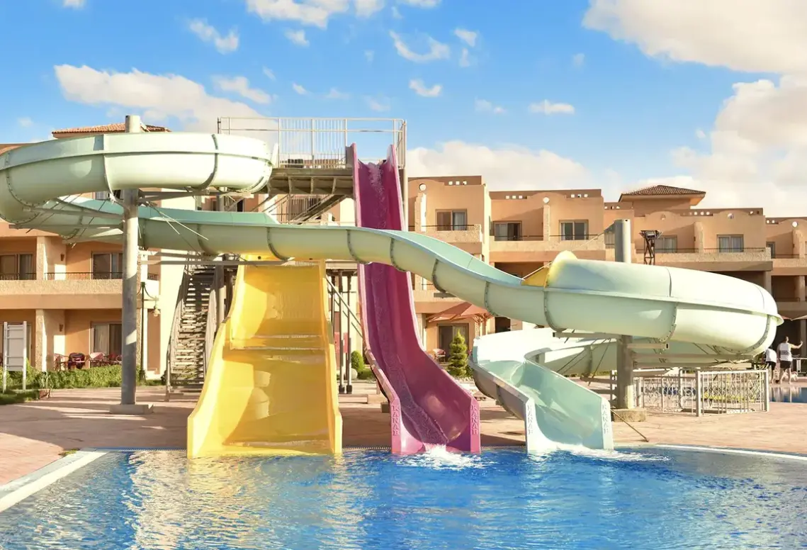 Basen w hotelu Aura Resort Sidi Abd El-Rahman