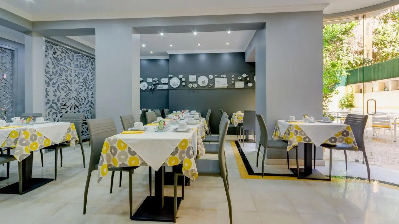 Avenida Park — AVENIDA PARK