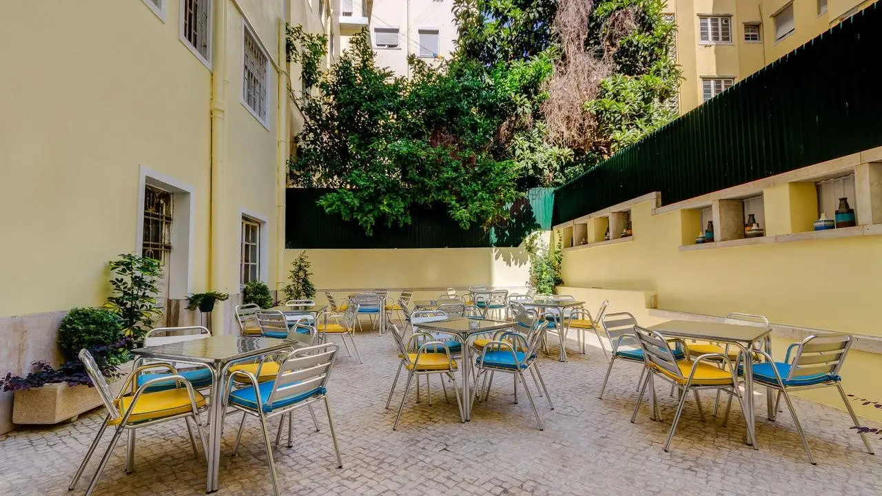 Avenida Park — AVENIDA PARK