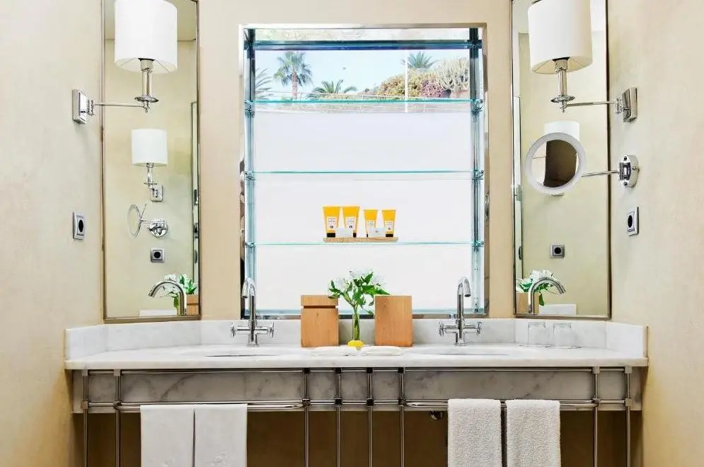 Bahia del Duque Villas — BAHIA DEL DUQUE VILLAS