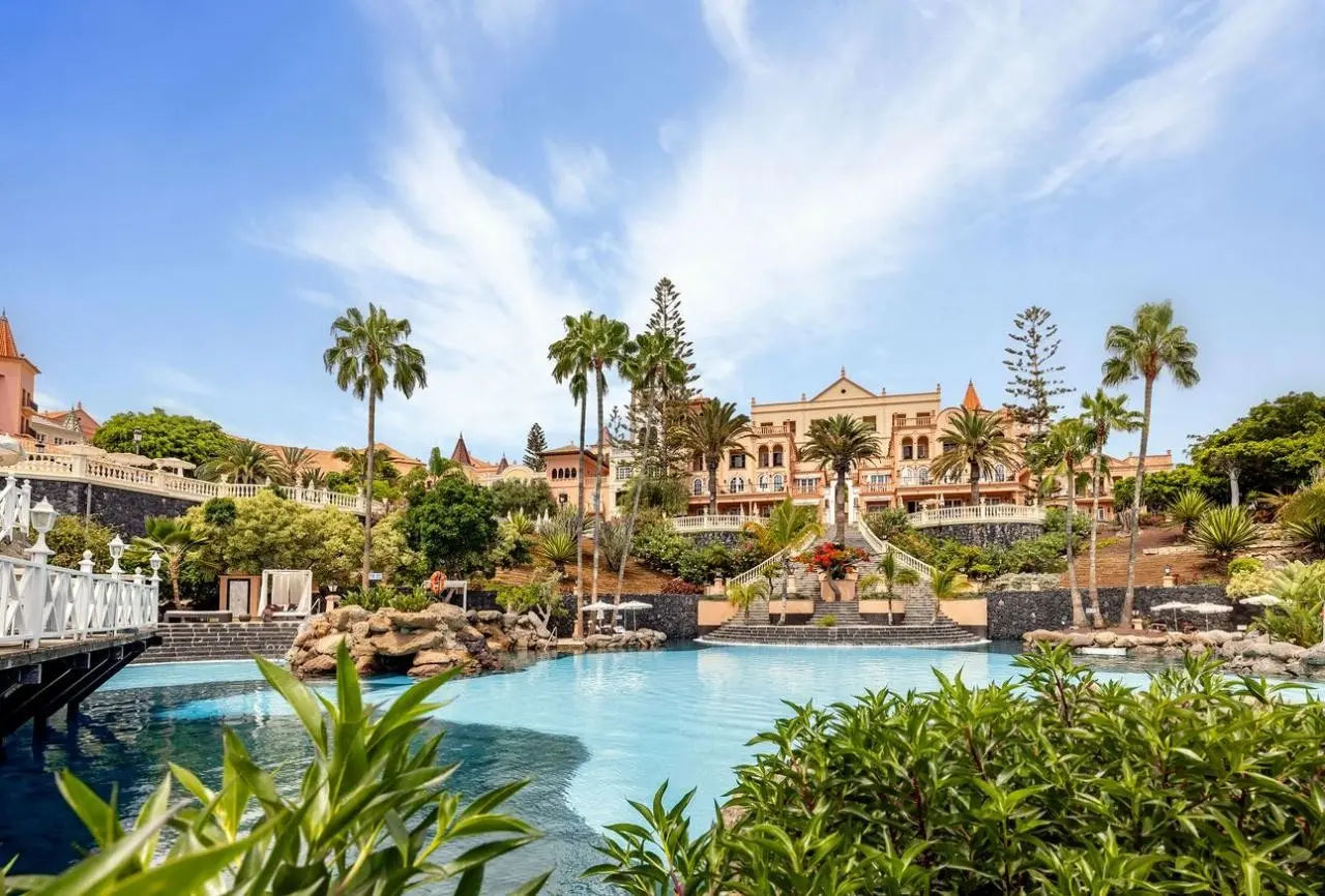 Bahia del Duque Villas — BAHIA DEL DUQUE VILLAS