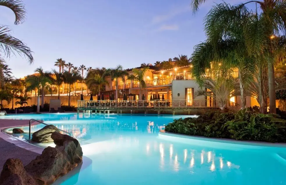 Bahia del Duque Villas — BAHIA DEL DUQUE VILLAS