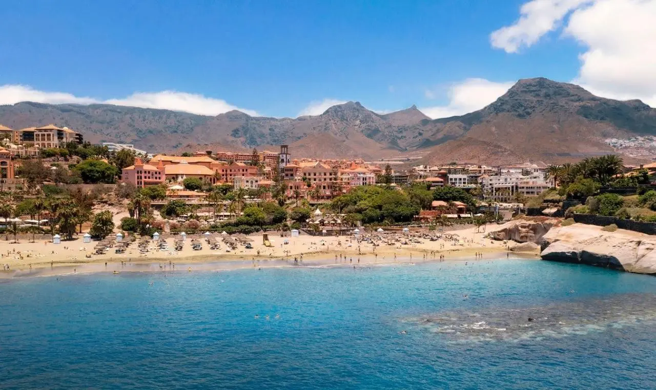 Bahia del Duque Villas — BAHIA DEL DUQUE VILLAS