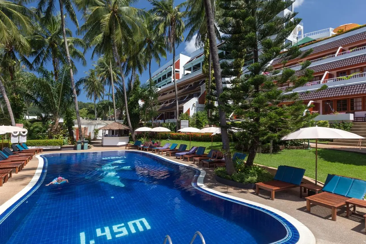 Basen w hotelu Best Western Phuket Ocean Resort