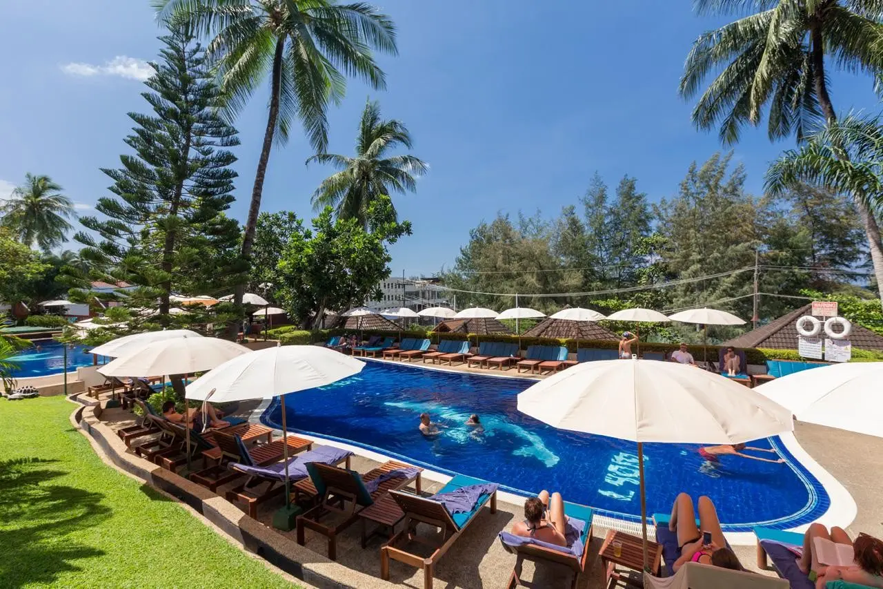 Basen w hotelu Best Western Phuket Ocean Resort