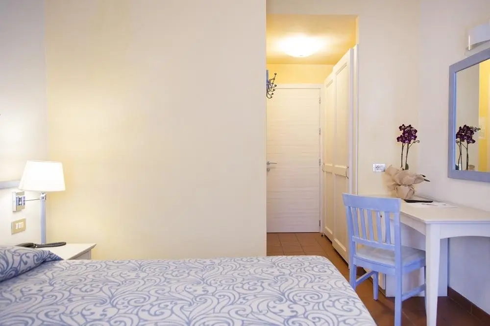 Blu Hotel Laconia Village — BLU HOTEL LACONIA VILLAGE