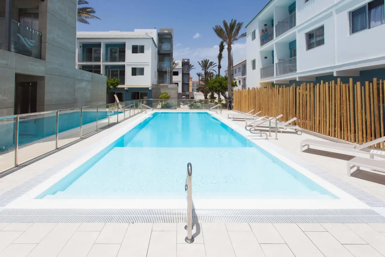 Basen w hotelu Bristol Sunset Beach