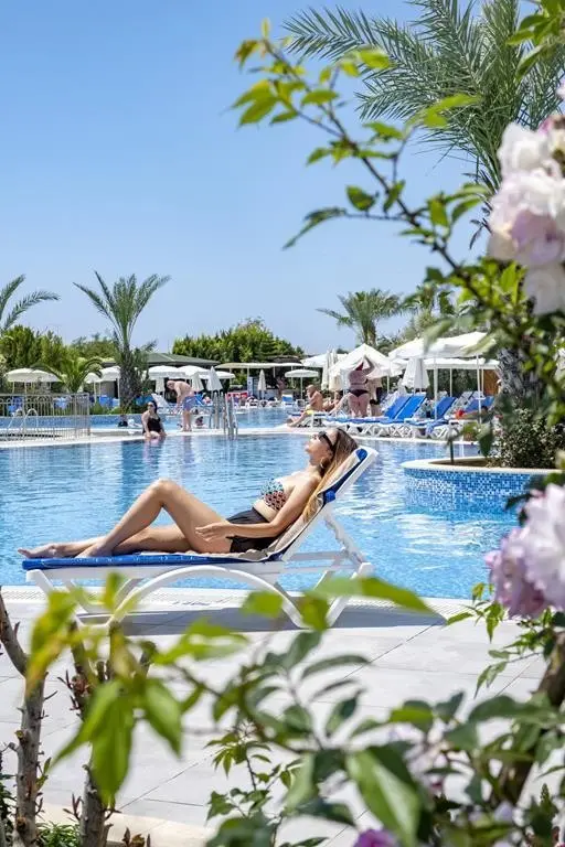 Calido Maris Beach Resort — CALIDO MARIS BEACH RESORT