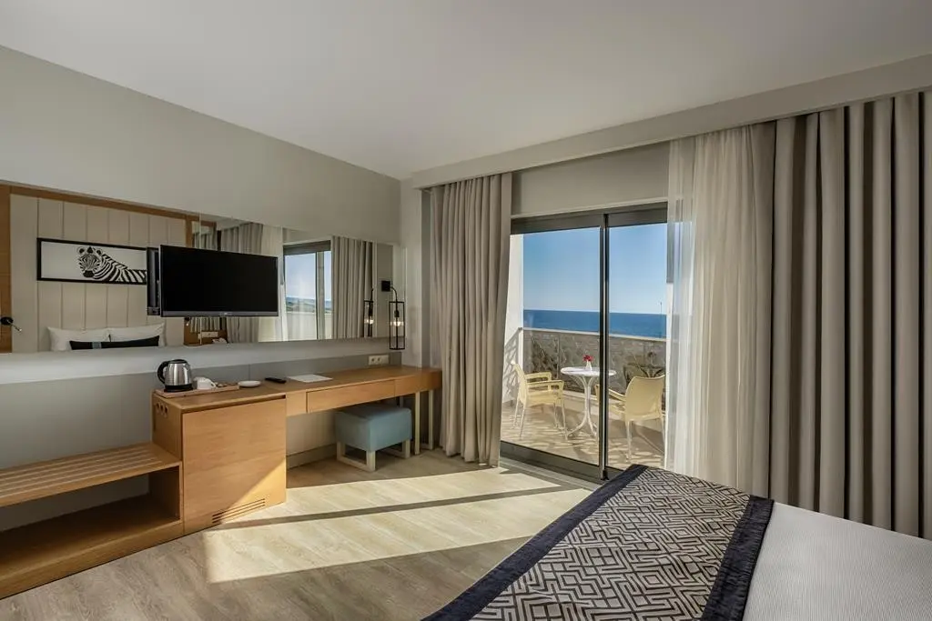 Calido Maris Beach Resort — CALIDO MARIS BEACH RESORT