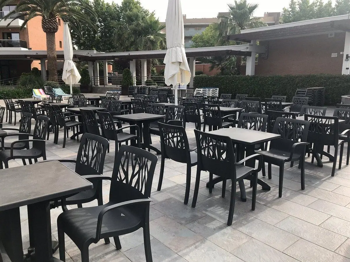 California Garden — CALIFORNIA GARDEN