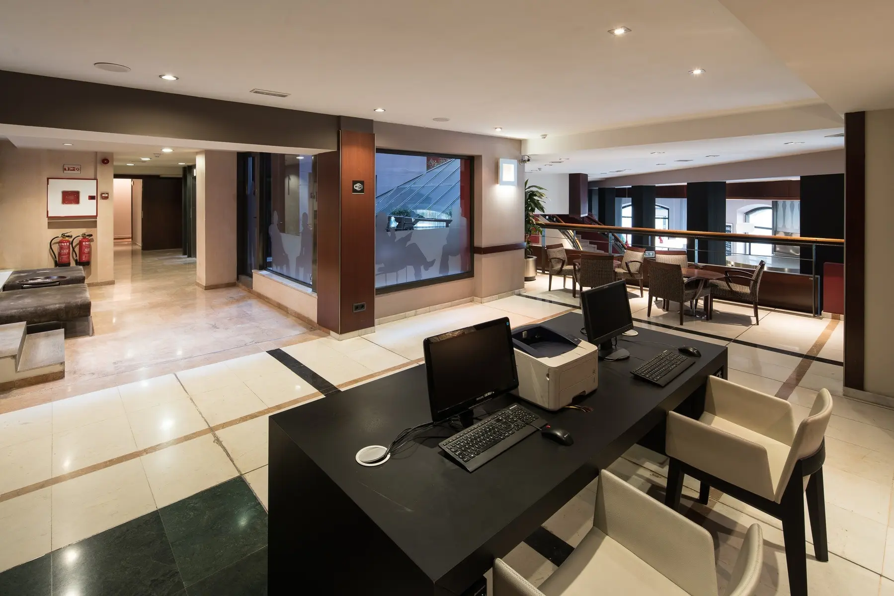 Lobby hotelu Catalonia Eixample 1864