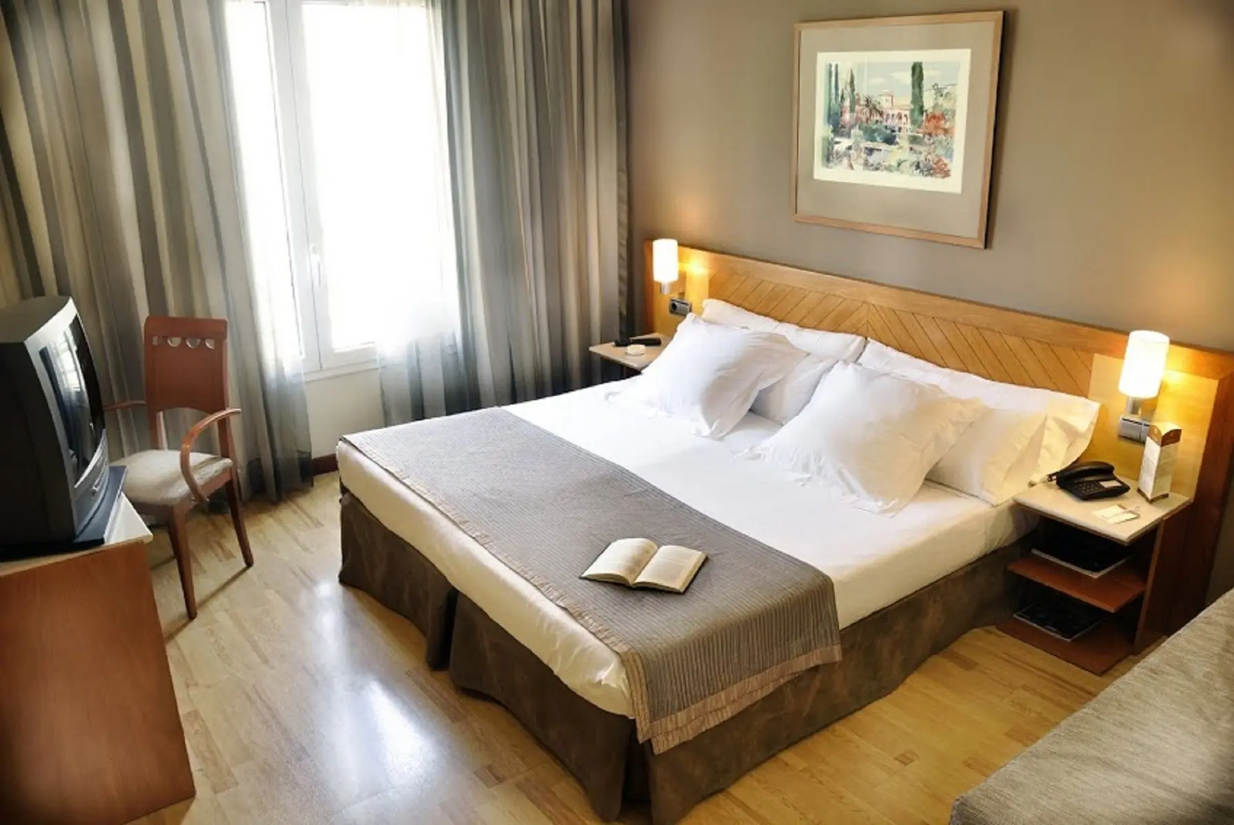Pokój w hotelu Catalonia Gracia (ex La Pedrera)