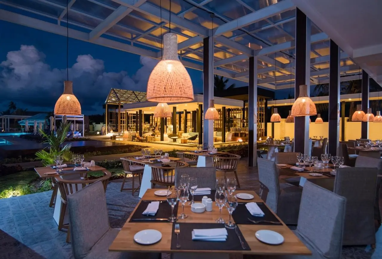 Restauracja i jedzenie w hotelu Catalonia Royal Bavaro