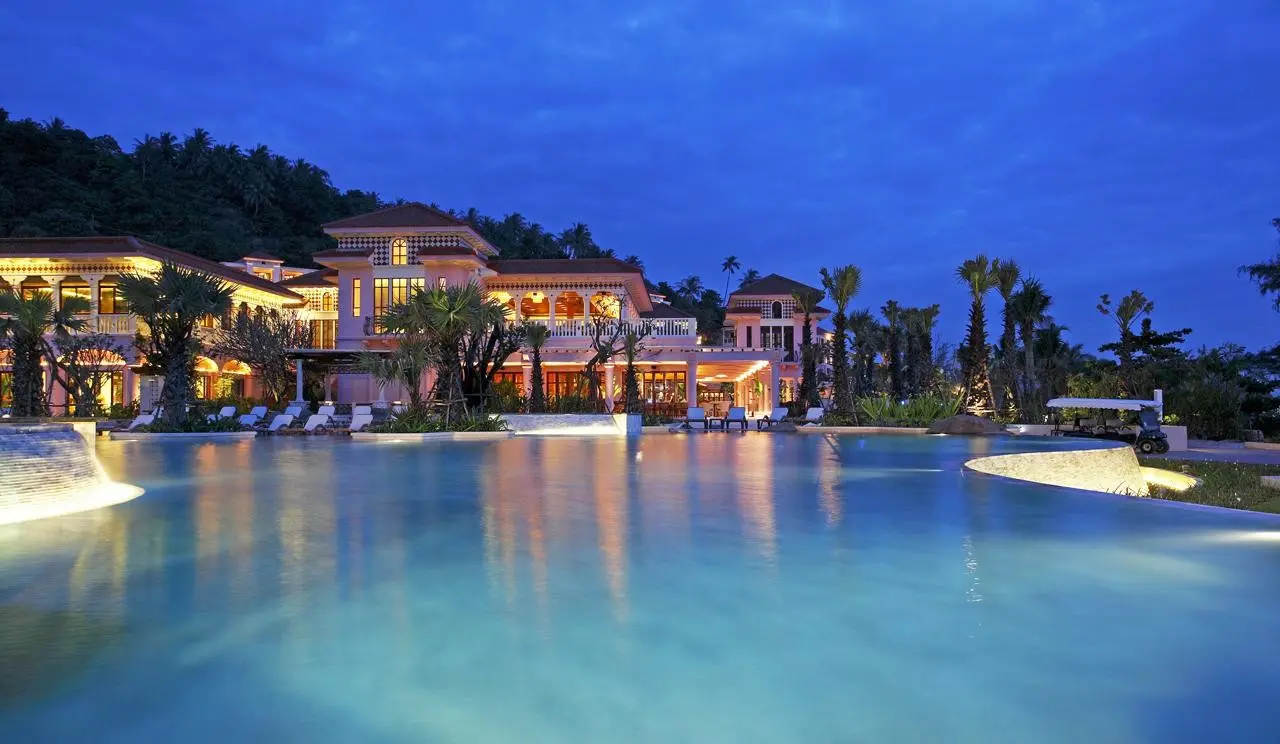 Centara Grand Beach Resort Phuket — CENTARA GRAND BEACH RESORT PHUKET