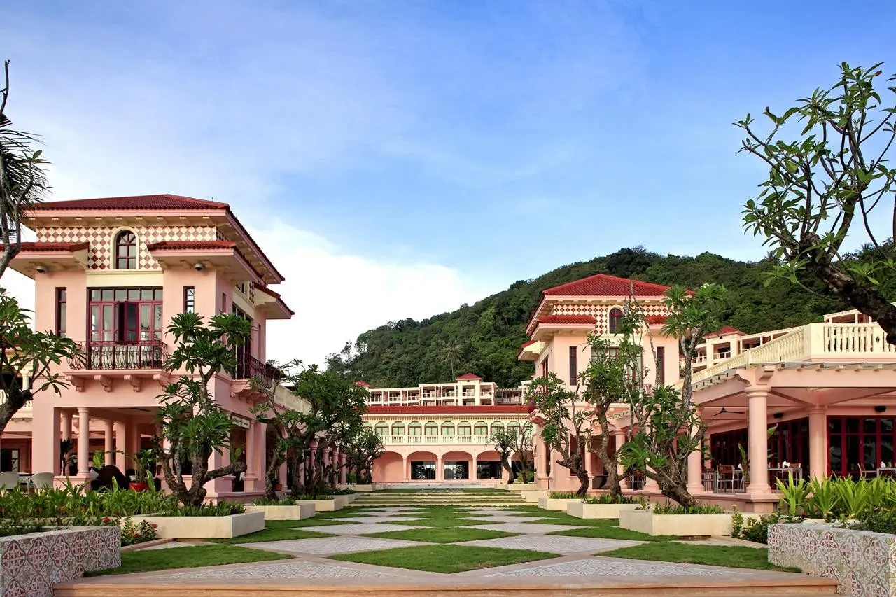 Centara Grand Beach Resort Phuket — CENTARA GRAND BEACH RESORT PHUKET