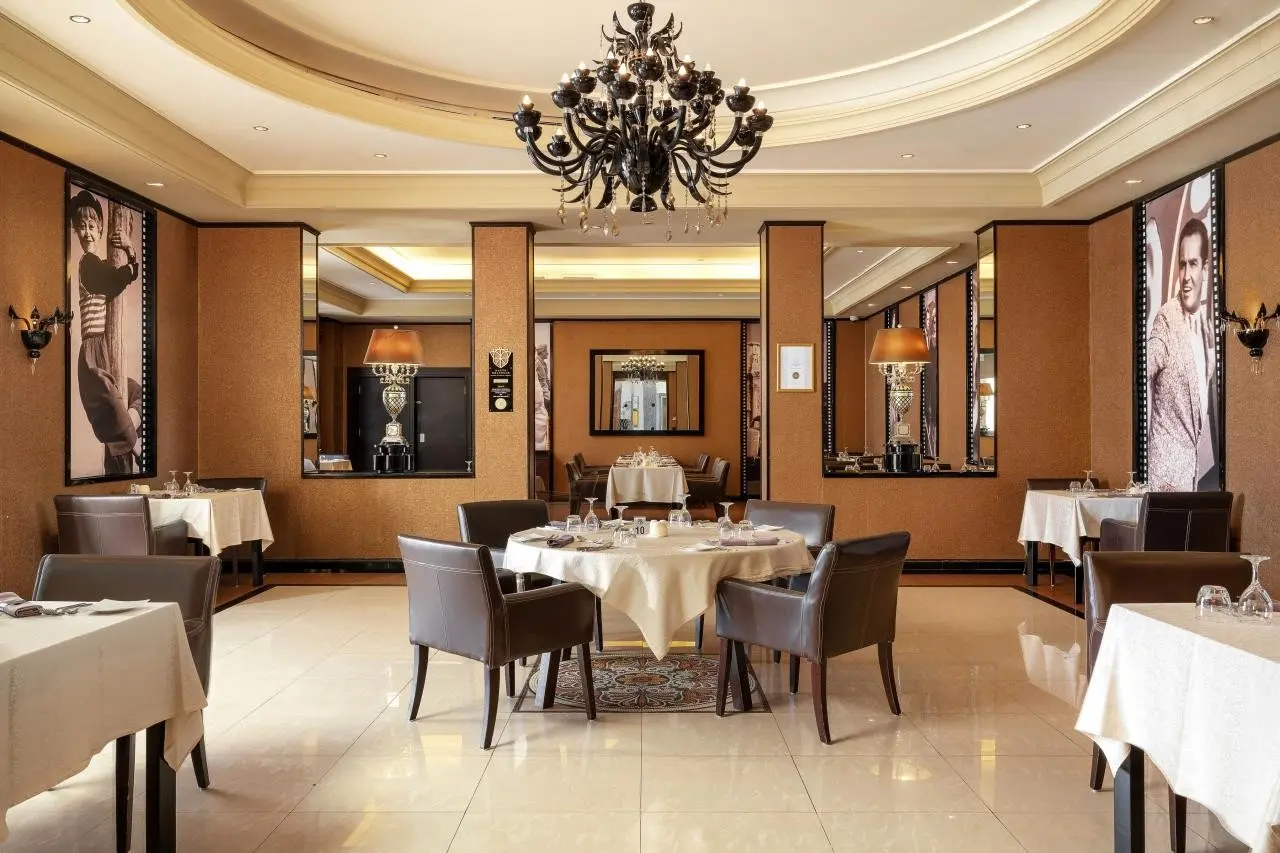 Restauracja i jedzenie w hotelu Cleopatra Luxury Resort Sharm