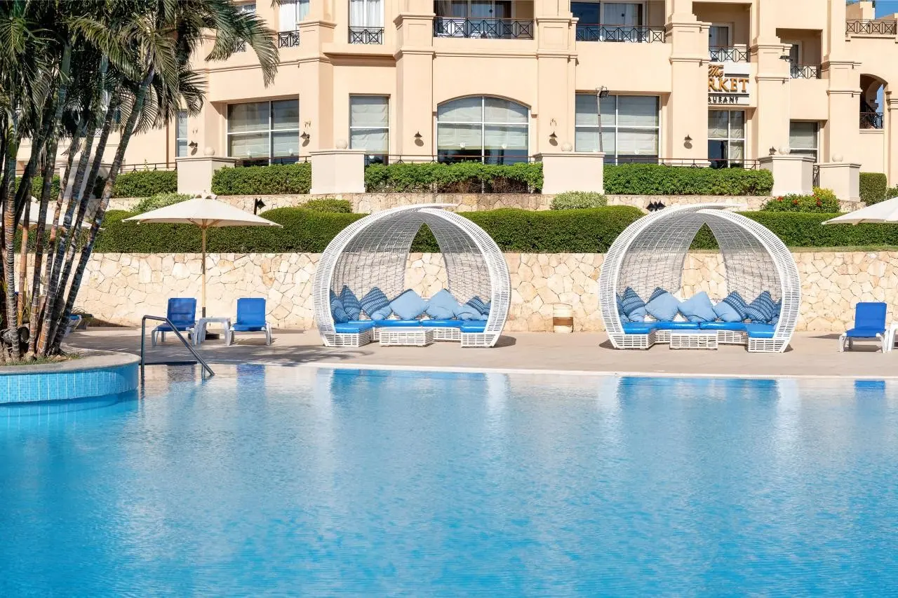 Basen w hotelu Cleopatra Luxury Resort Sharm