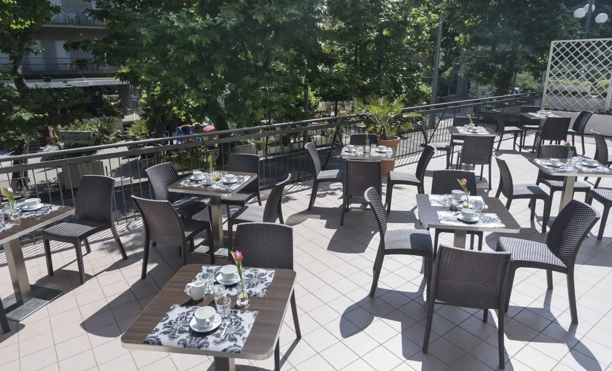 Restauracja i jedzenie w hotelu Club Meeting Hotel