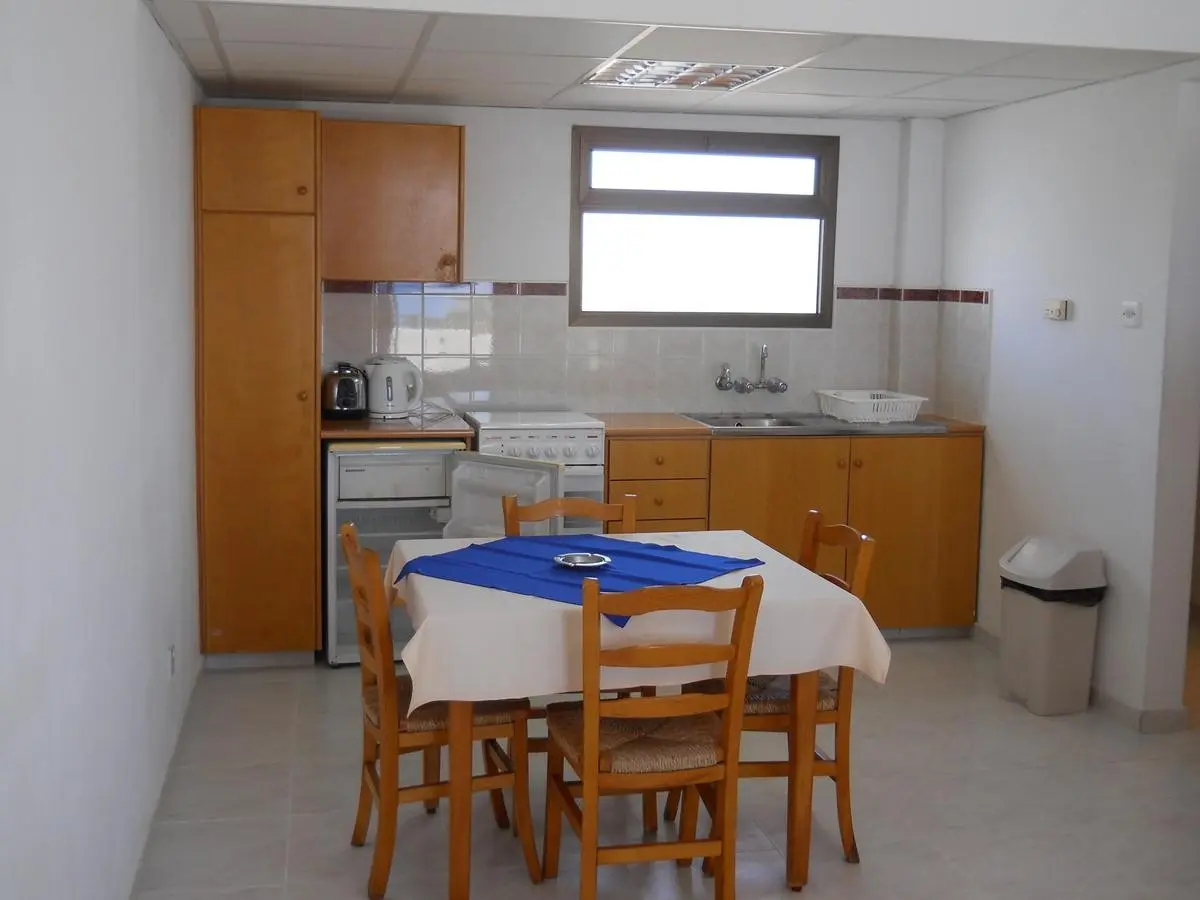 Restauracja i jedzenie w hotelu Corallia Beach Apartments